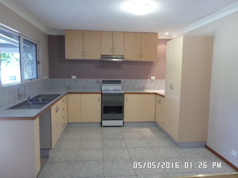 ** Leila Avenue, Rasmussen QLD 4815