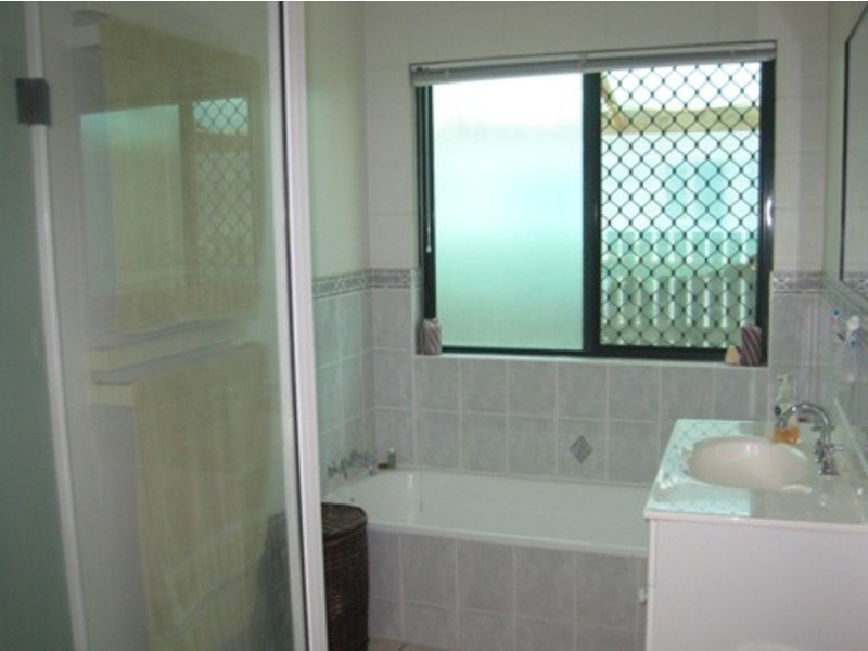 6 Gracedale Street, Mount Louisa QLD 4814