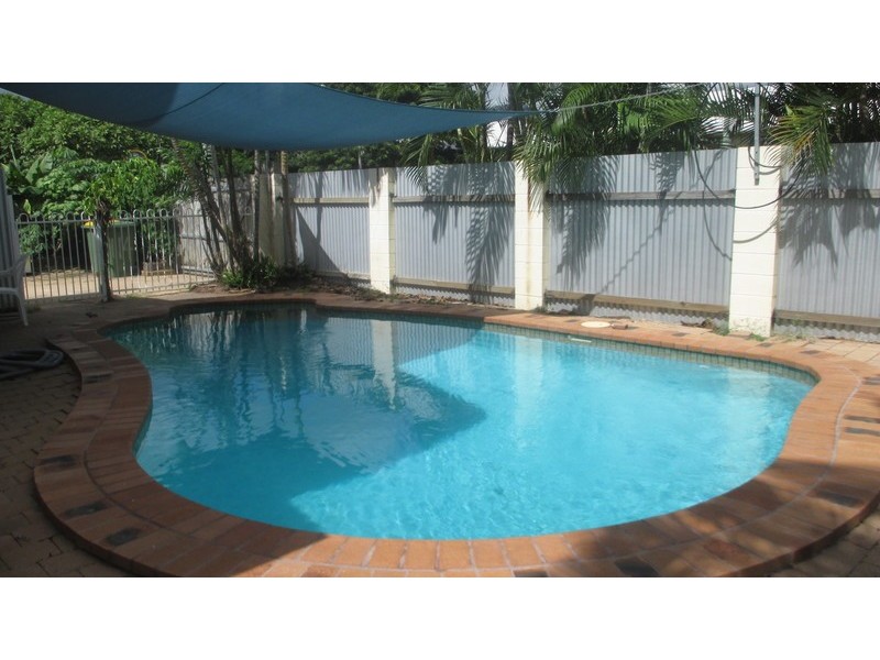 4/114  Bowen Road, Rosslea QLD 4812