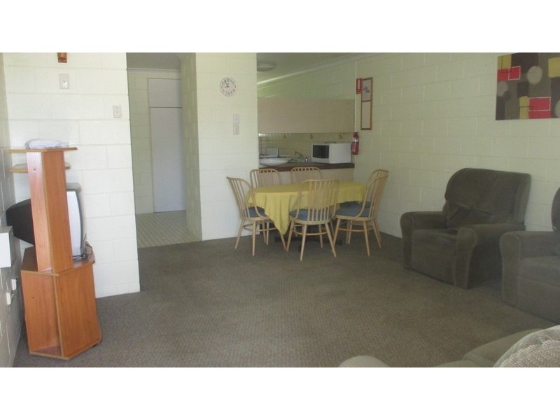 4/114  Bowen Road, Rosslea QLD 4812