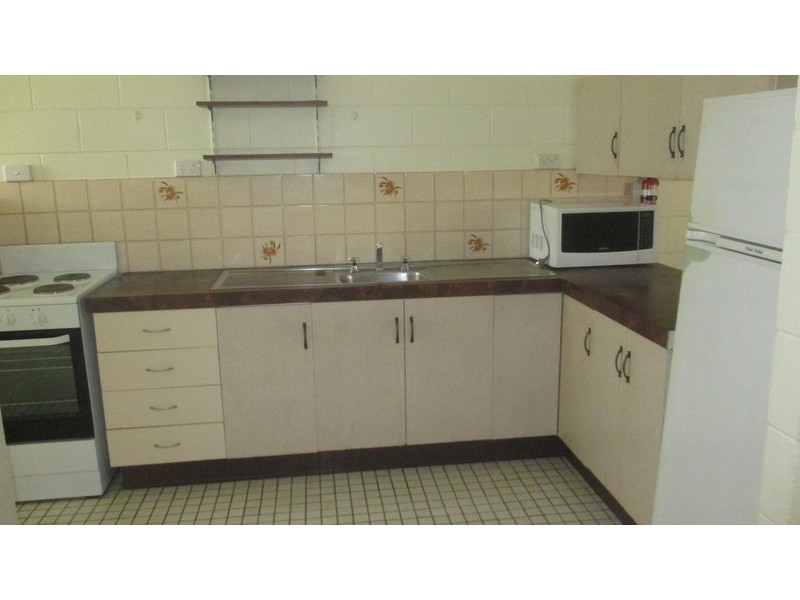 4/114  Bowen Road, Rosslea QLD 4812