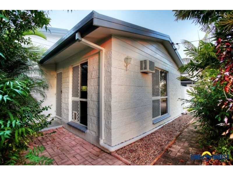 32 Leila Avenue, Rasmussen QLD 4815