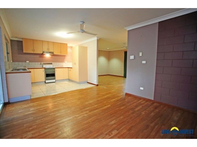 32 Leila Avenue, Rasmussen QLD 4815