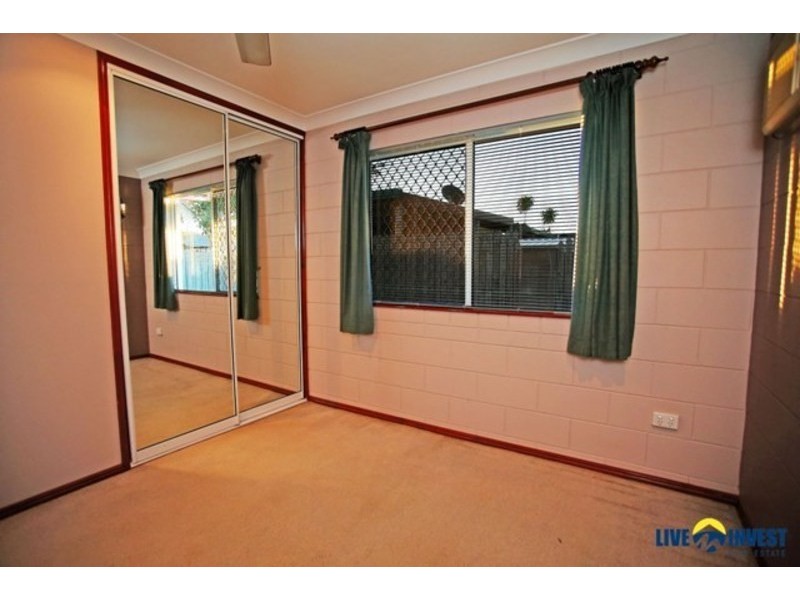 32 Leila Avenue, Rasmussen QLD 4815