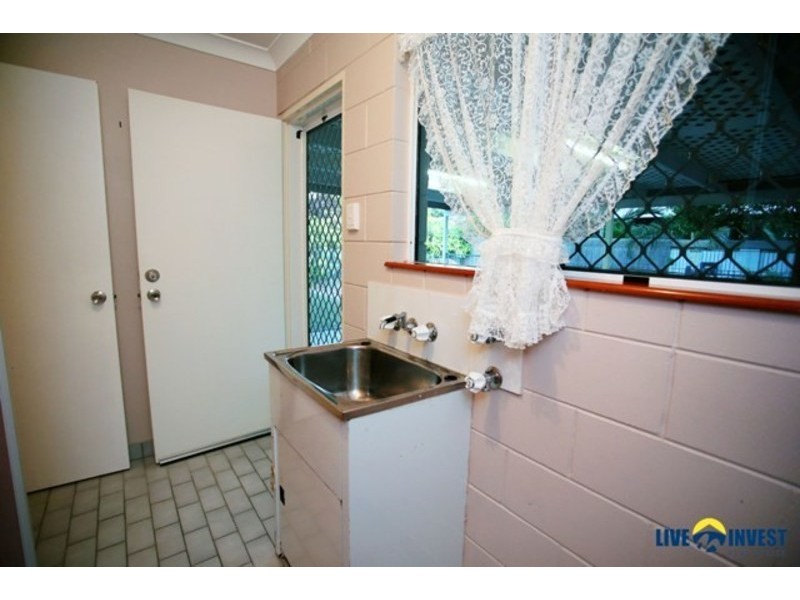 32 Leila Avenue, Rasmussen QLD 4815
