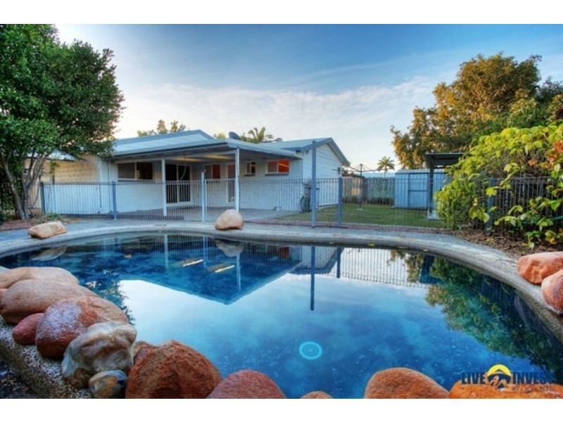 32 Leila Avenue, Rasmussen QLD 4815