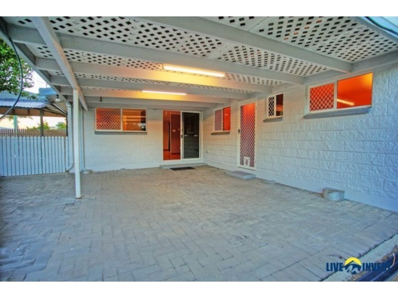 32 Leila Avenue, Rasmussen QLD 4815