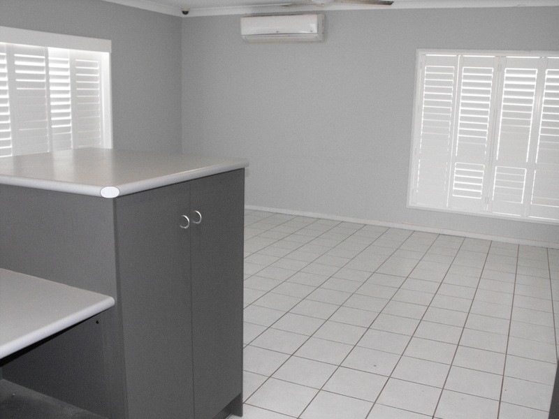 * Drummond Court, Kirwan QLD 4817