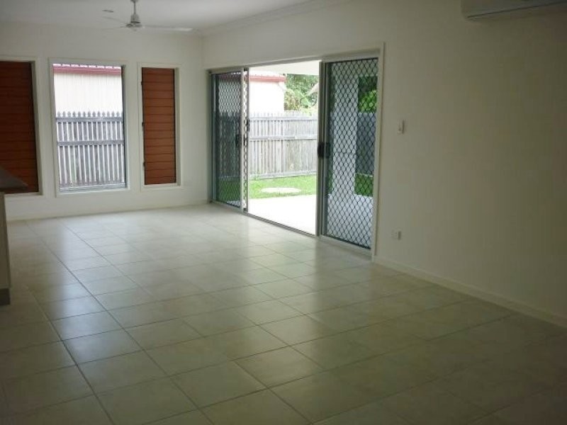 * Mooney Street, Gulliver QLD 4812