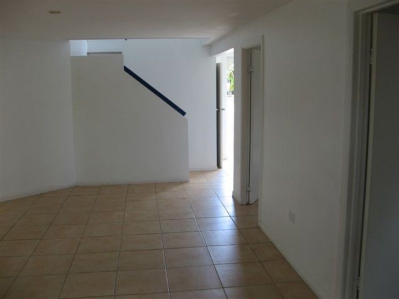 Mount Louisa QLD 4814