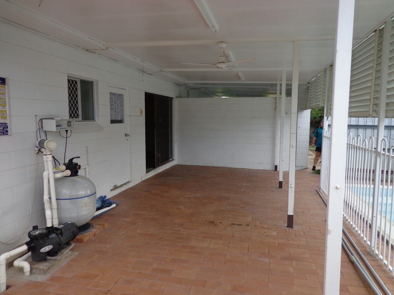 * Ross River Road, Kirwan QLD 4817