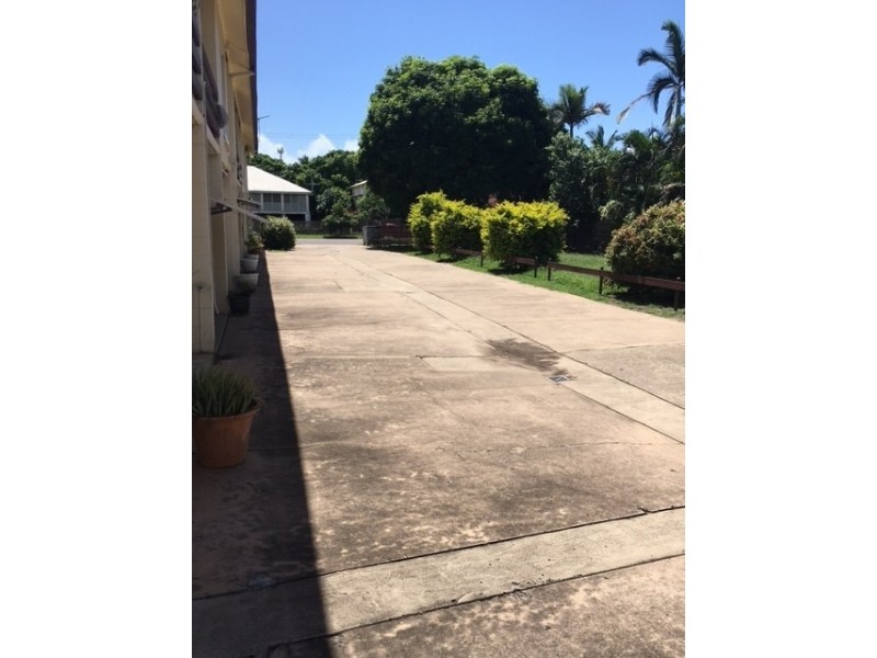 8/8 Piccadilly Street, Hyde Park QLD 4812