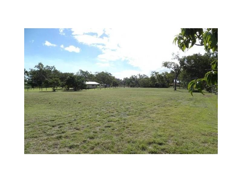 3 Shady Lane, Alligator Creek QLD 4816