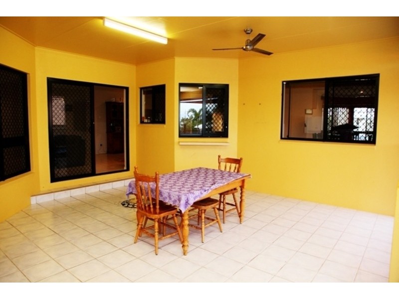 22 Monaro Circuit, Mount Louisa QLD 4814