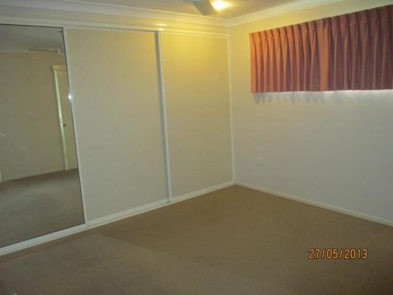 * Riverbend Drive, Douglas QLD 4814