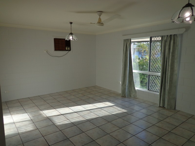 * Leila Avenue, Rasmussen QLD 4815
