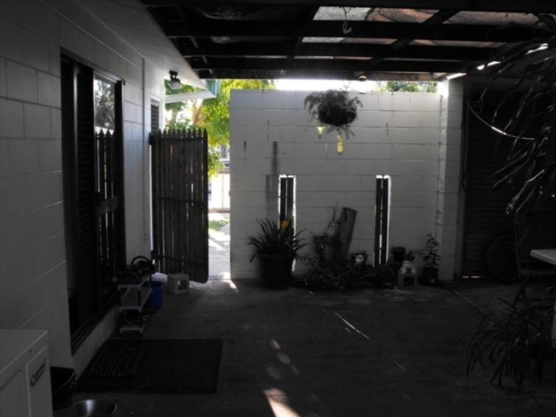 8 Palm Drive, Deeragun QLD 4818