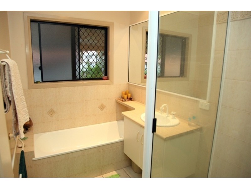 24 LaTrobe Close, Douglas QLD 4814