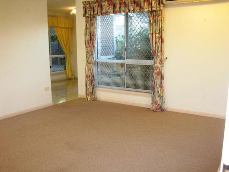 * Martello Drive, Kirwan QLD 4817