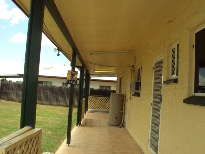 300 Pinnacle Drive, Rasmussen QLD 4815