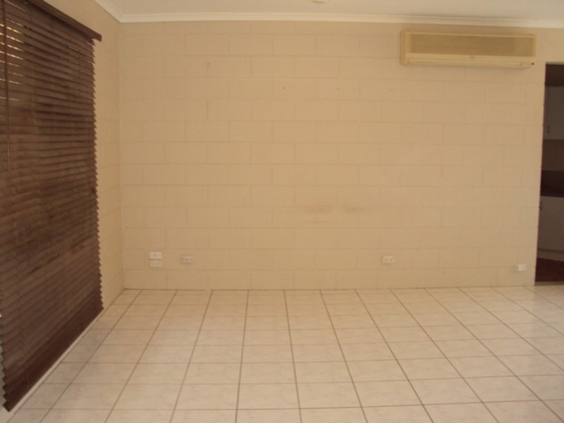 300 Pinnacle Drive, Rasmussen QLD 4815