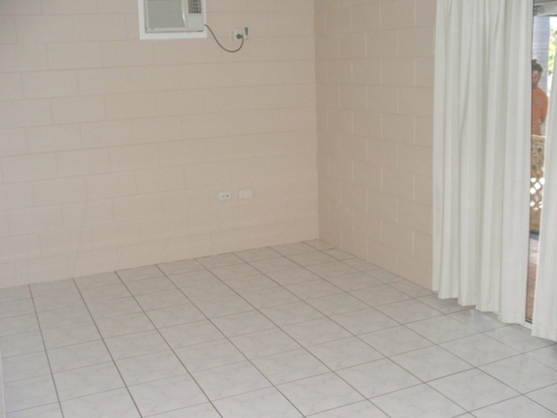 300 Pinnacle Drive, Rasmussen QLD 4815