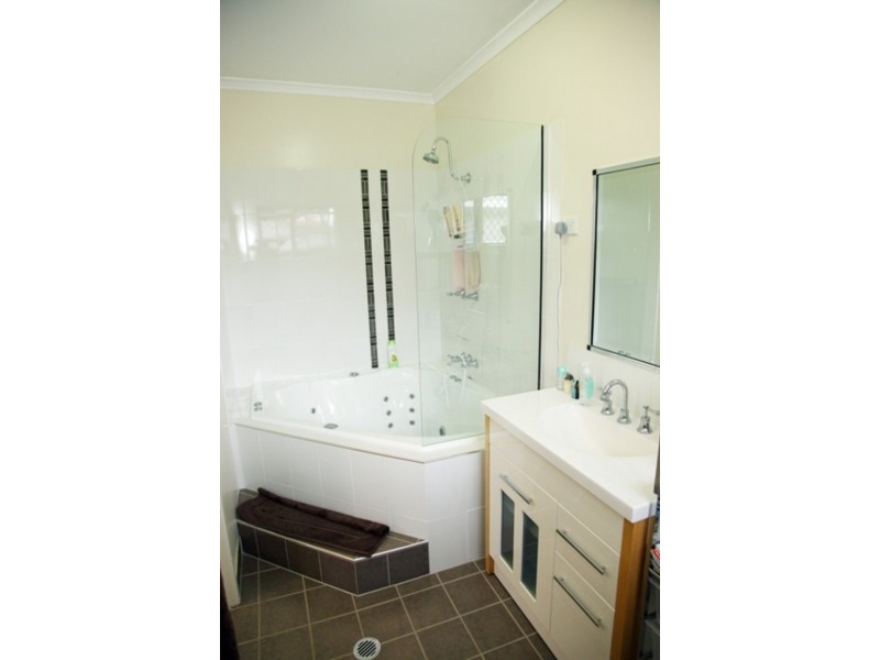 20 Corveth Street, Kirwan QLD 4817