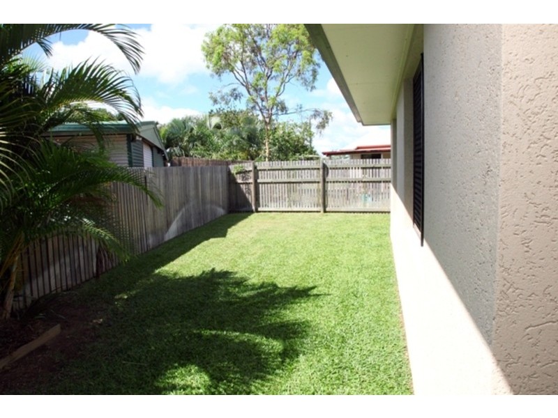1 Summerland Drive, Deeragun QLD 4818