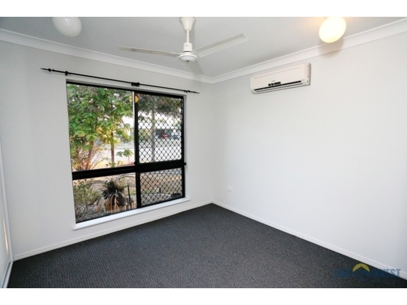 ** Greenwood Drive, Kirwan QLD 4817