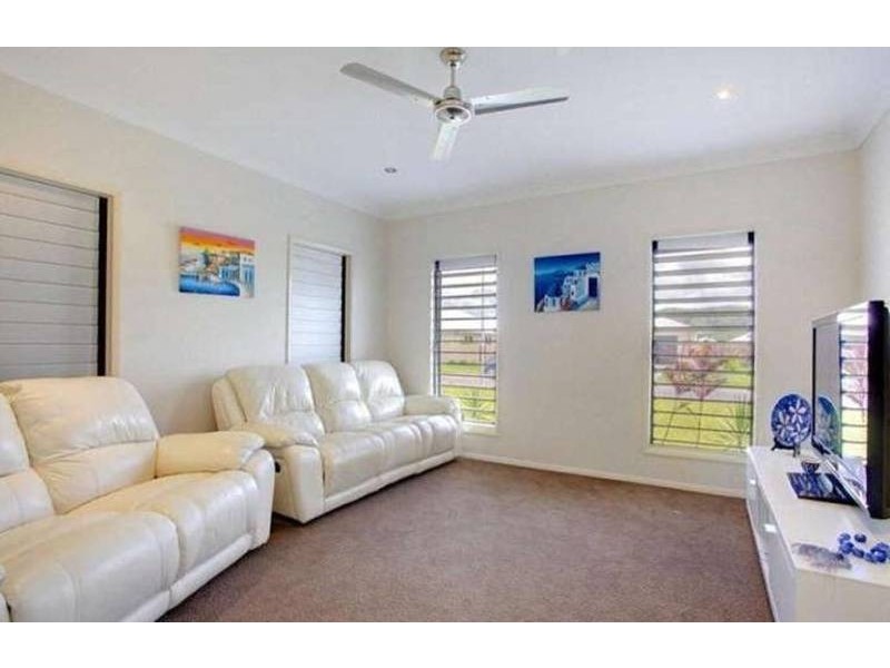 * Twinview Terrace, Idalia QLD 4811