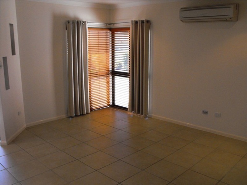 38  Greenview Drive, Mount Louisa QLD 4814