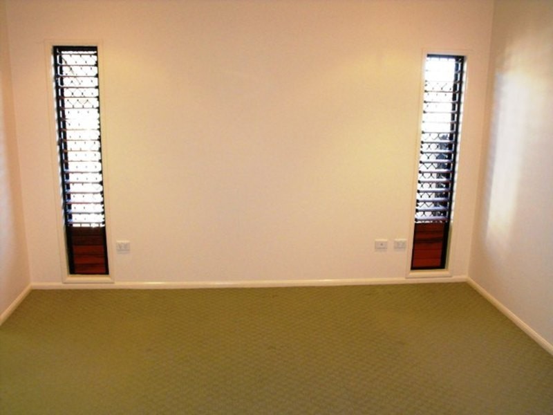 38  Greenview Drive, Mount Louisa QLD 4814