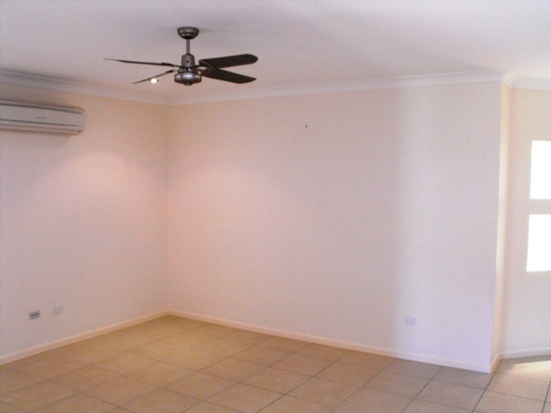 38  Greenview Drive, Mount Louisa QLD 4814