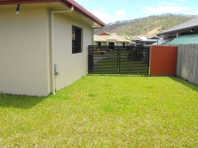 38  Greenview Drive, Mount Louisa QLD 4814