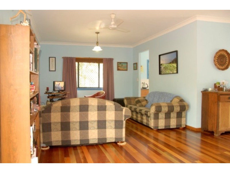 13 Whyte Street, Hermit Park QLD 4812