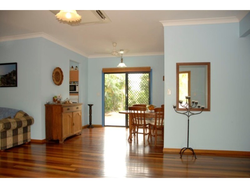 13 Whyte Street, Hermit Park QLD 4812