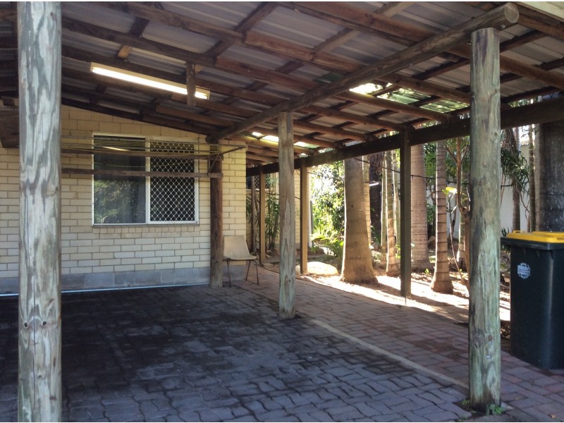 73 Cay Street, Saunders Beach QLD 4818