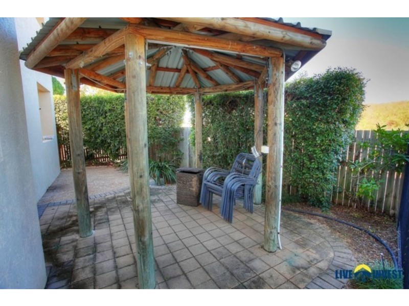 101/90 First Avenue, Railway Estate QLD 4810