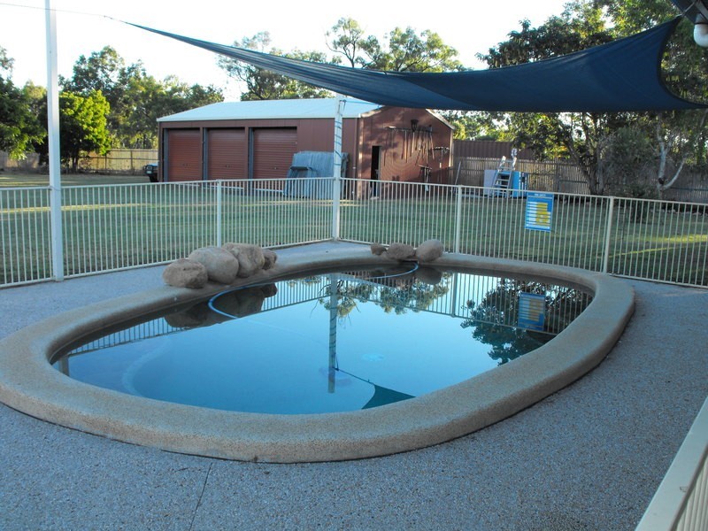 * Althaus Parade, Yabulu QLD 4818