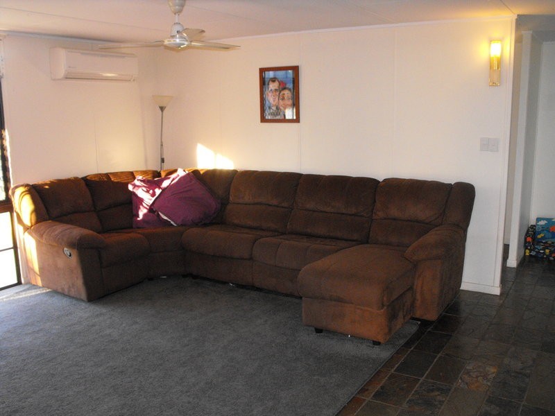 * Althaus Parade, Yabulu QLD 4818