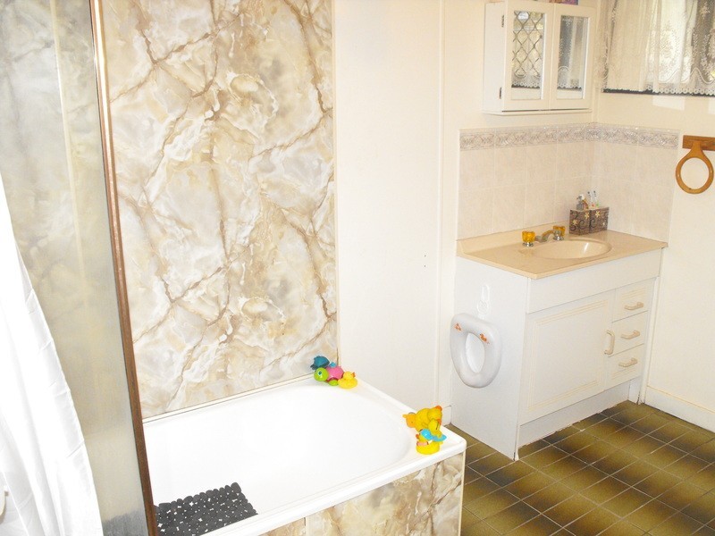 * Althaus Parade, Yabulu QLD 4818