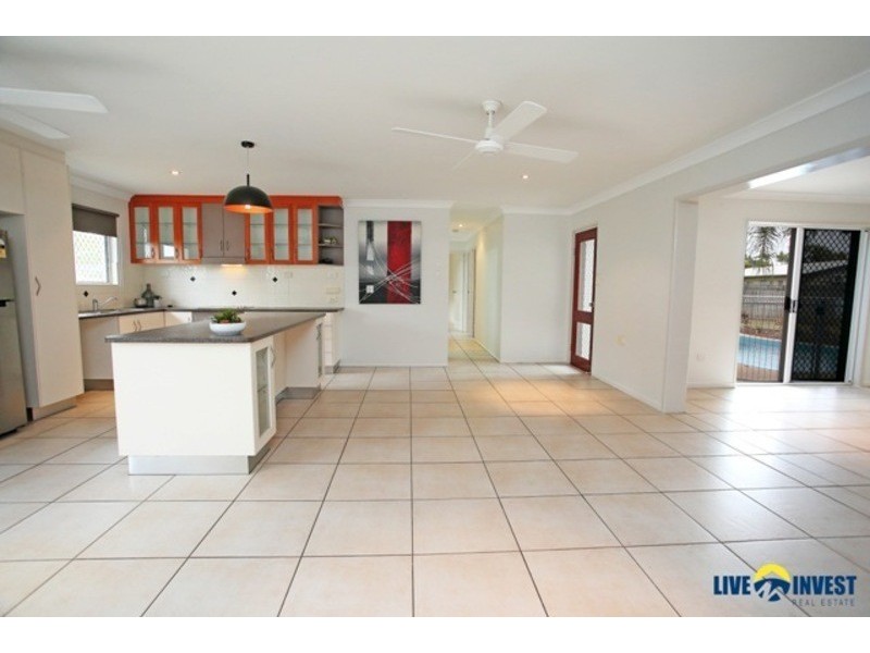 9 Duncan Court, Kelso QLD 4815