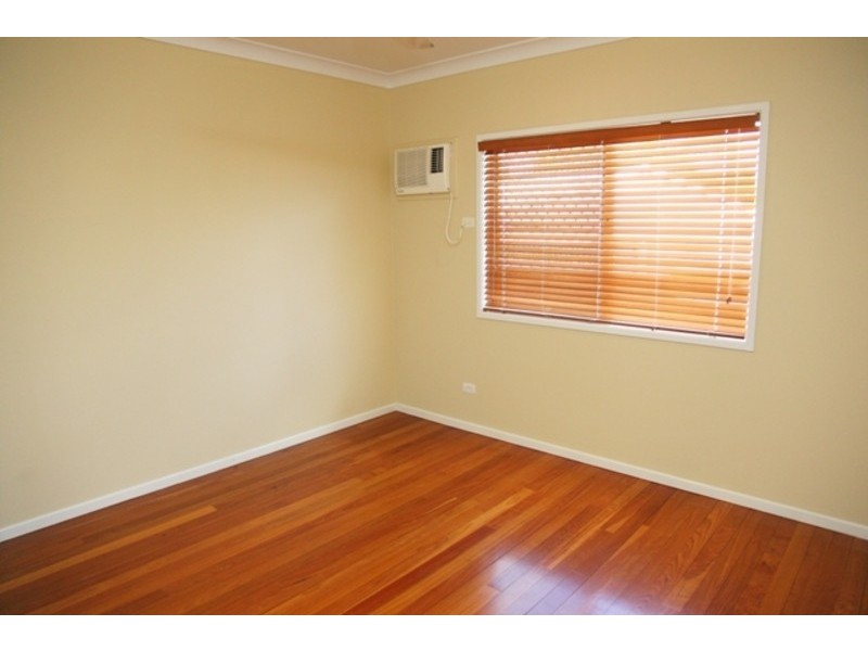 11 St Pauls Court, Mount Louisa QLD 4814