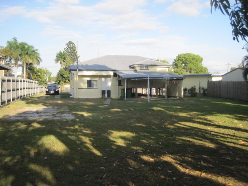 54  Park Street, Pimlico QLD 4812
