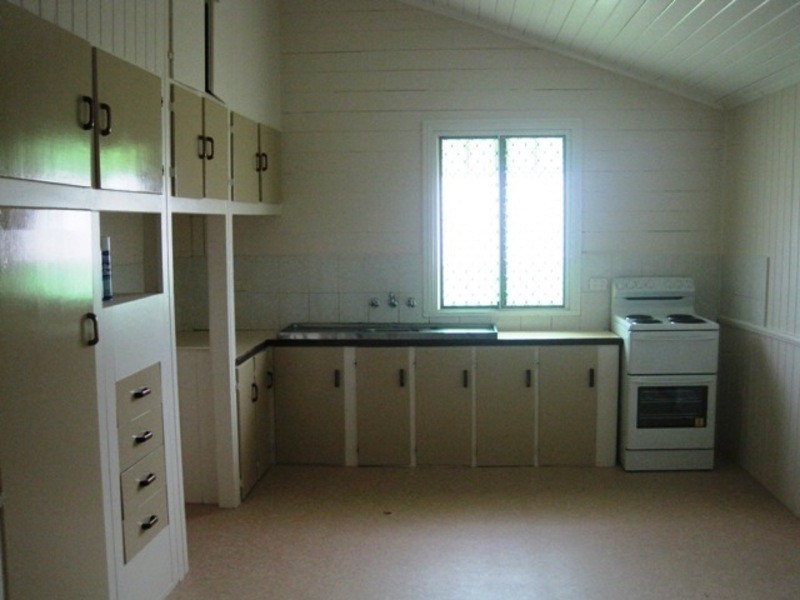 54  Park Street, Pimlico QLD 4812