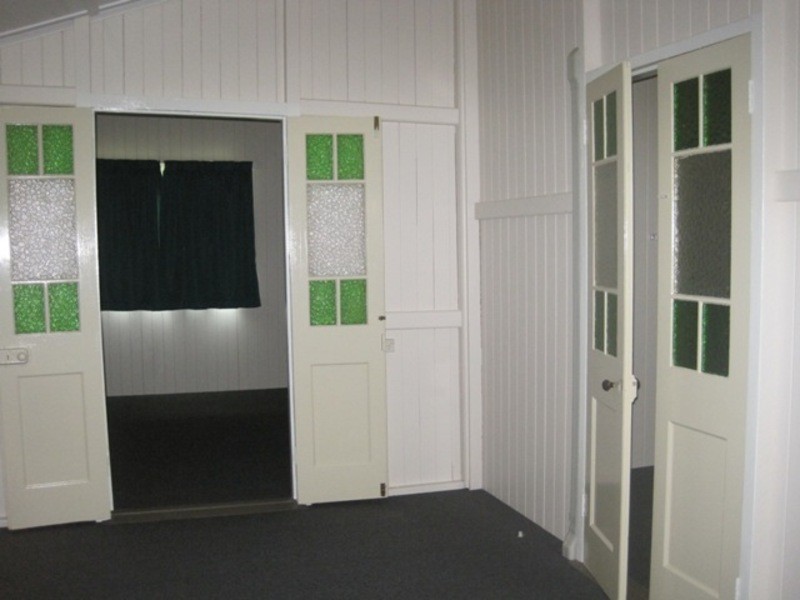 54  Park Street, Pimlico QLD 4812