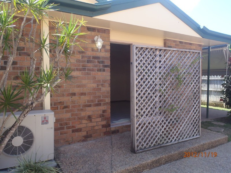 2/50 Latchford Street, Pimlico QLD 4812