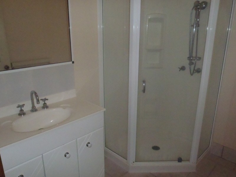 2/50 Latchford Street, Pimlico QLD 4812