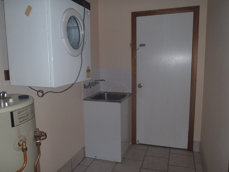 2/50 Latchford Street, Pimlico QLD 4812