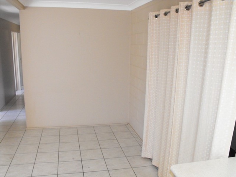 548  Ross River Road, Cranbrook QLD 4814